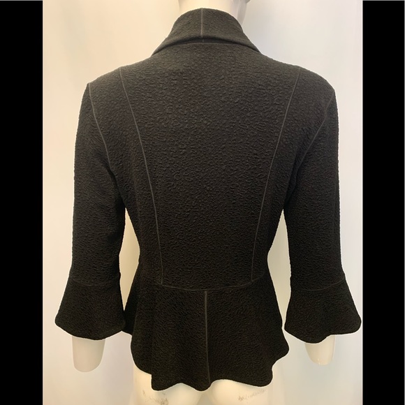 EVA VARRO ROUND PEPLUM JACKET BLACK PEBBLES - Picture 2 of 3